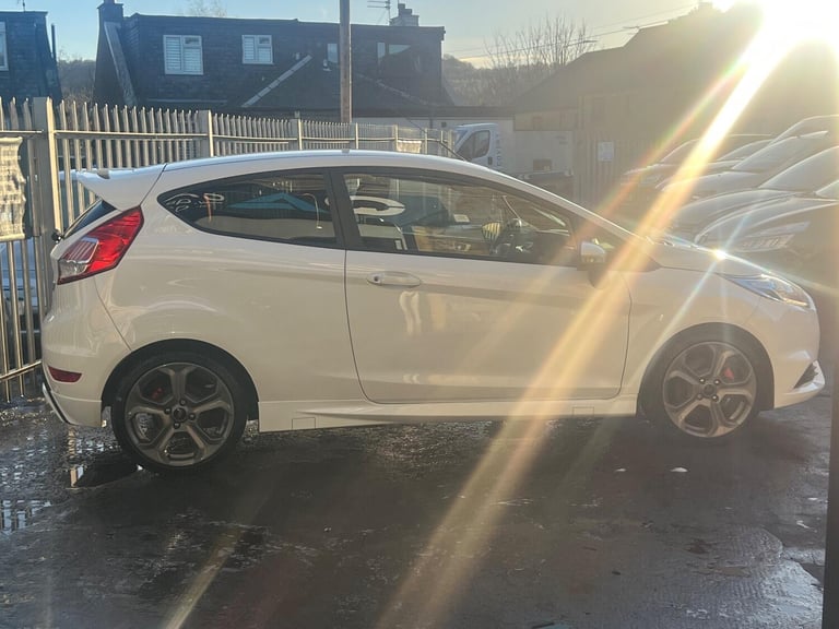 2017 Ford Fiesta 1.6T EcoBoost ST-2 Euro 6 3dr Hatchback Petrol Manual