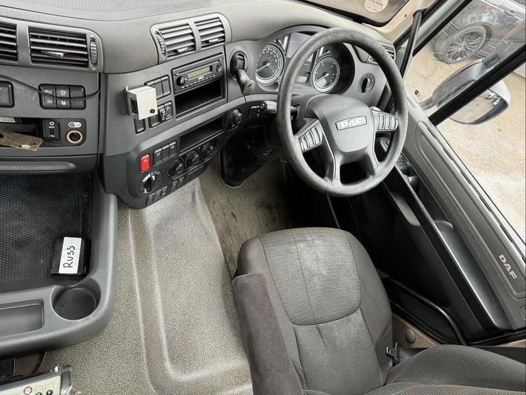 2015 DAF CF-370 6x2 Crane Vehicle