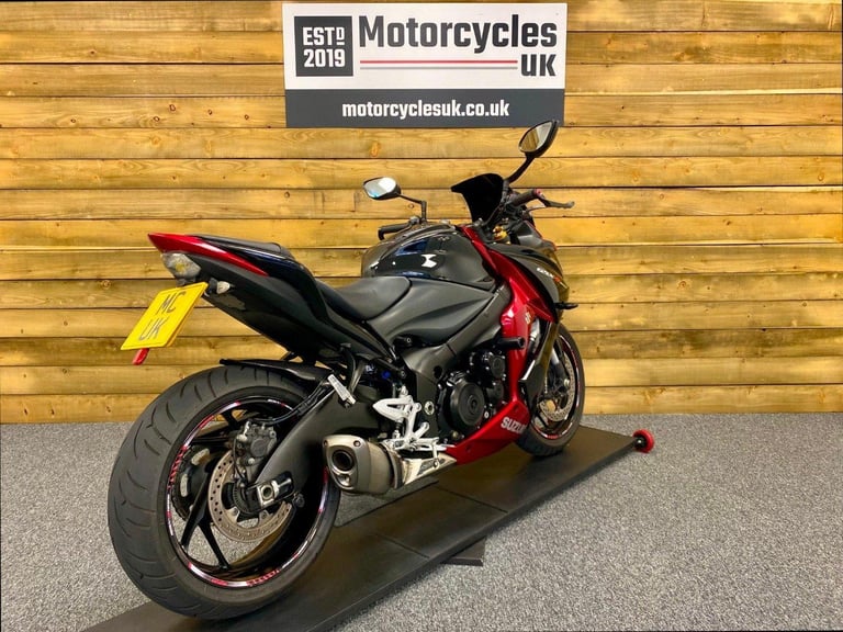 IMMACULATE 2015 SUZUKI GSX-S1000F, ONLY 15639, GREAT SPEC, FSH