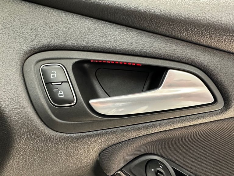 2015 Ford Focus 1.0 EcoBoost 125 Titanium 5dr HATCHBACK PETROL Manual