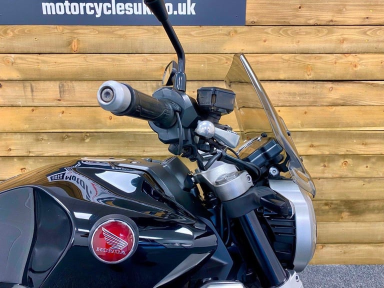 2018 HONDA CB1000R+ NEO SPORT CAFE, ONLY 13302 MILES, FSH, BIG SPEC and MINT! 