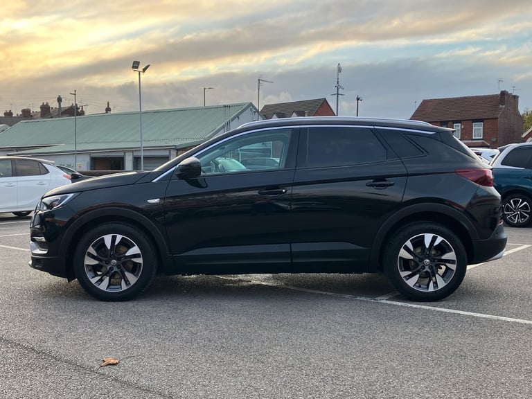 2020 Vauxhall Grandland X 1.2 Turbo SRi Nav 5dr Hatchback PETROL Manual