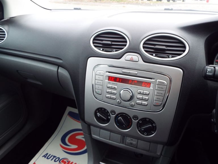 2008 Ford Focus 1.6 Style Hatchback 5dr Petrol Manual (159 g/km, 99 bhp) Hatchback Petrol Manual