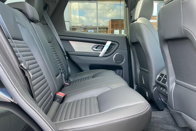 2025 Land Rover Discovery Sport 1.5 P270e 12.17kWh Dynamic SE SUV 5dr Petrol Plug-in Hybrid Auto ...