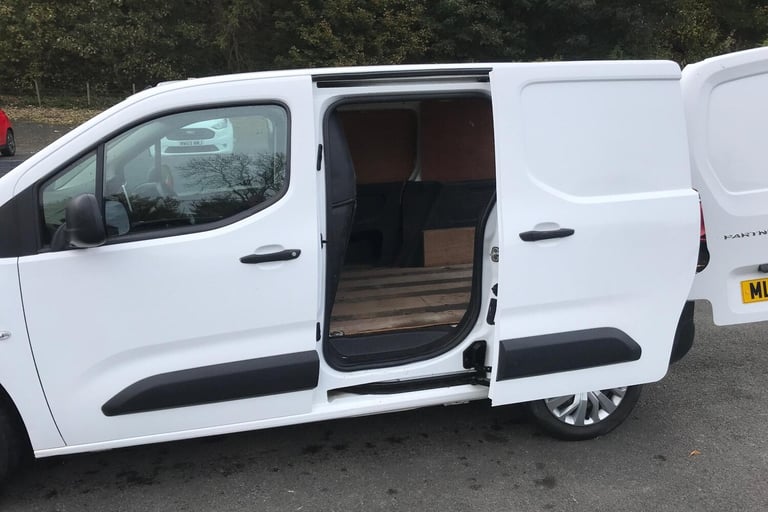  Peugeot Partner 1.5 Bluehdi 1000 Professional Standard Panel Van 5dr Diesel