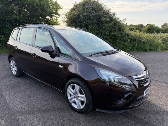 image for 2015 Vauxhall Zafira 1.4T Exclusiv 5dr MPV Petrol Manual