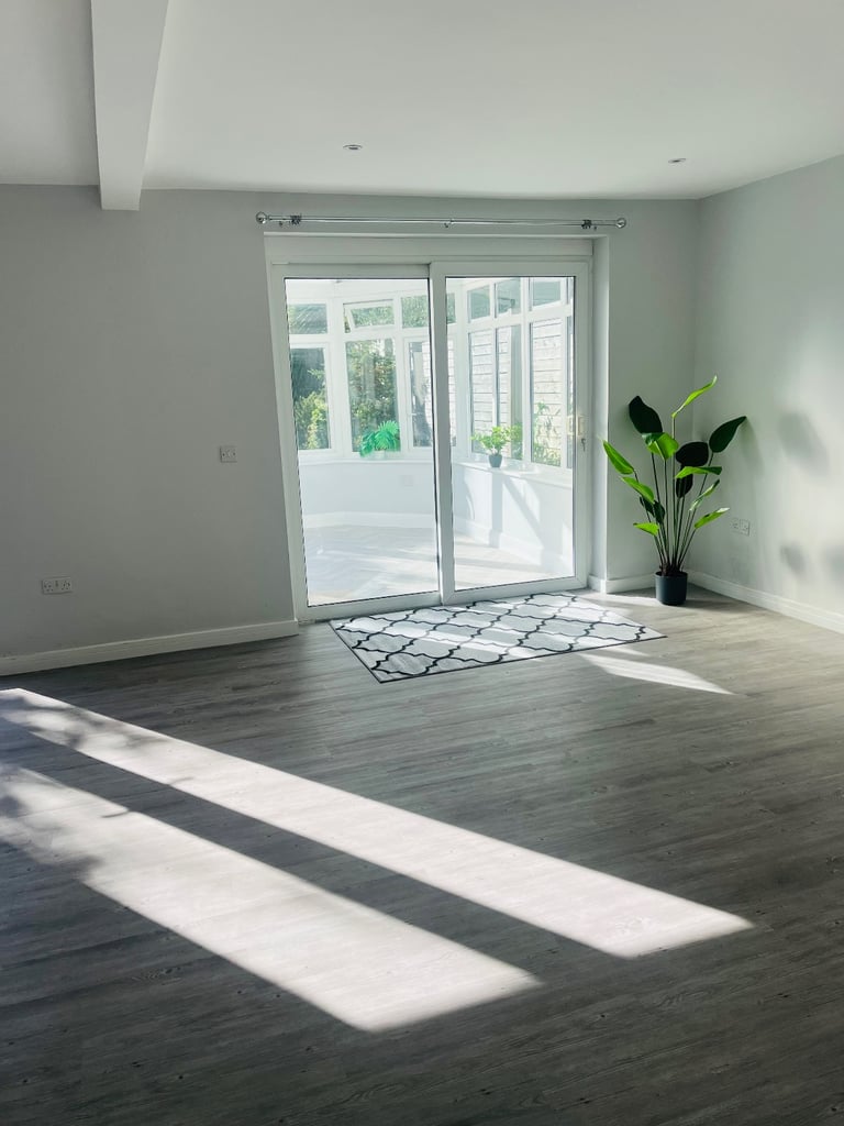 4 Bedroom chalet bungalow , Margery Road, Hove BN37GQ