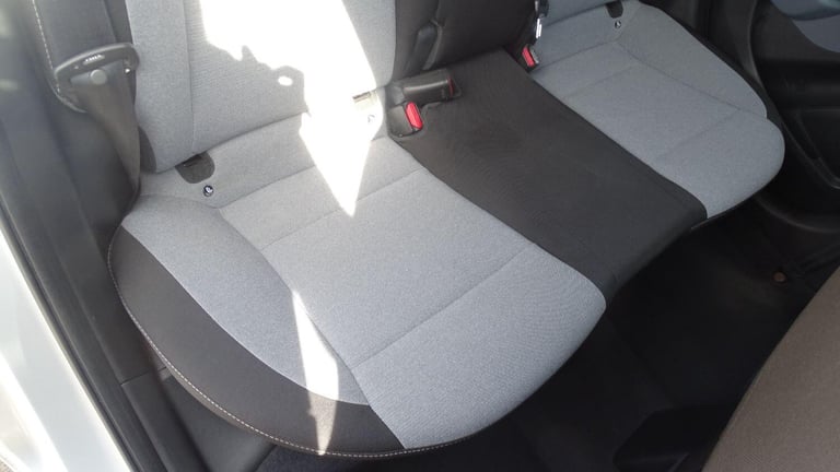HYUNDAI I20 1.2 Blue Drive S Silver Manual Petrol 2016