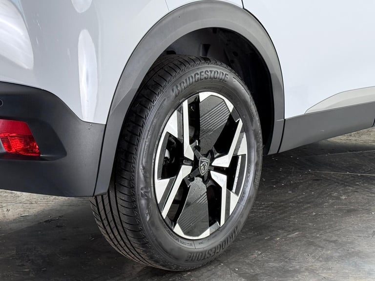 2023 Peugeot 2008 1.2 PureTech 130 Allure 5dr EAT8 HATCHBACK PETROL Automatic