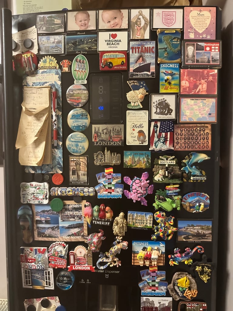 image for Lots of magnets good condition 