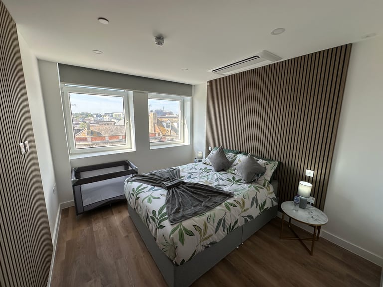 1 Bed Stylish apartment, Royal London House, Lansdowne