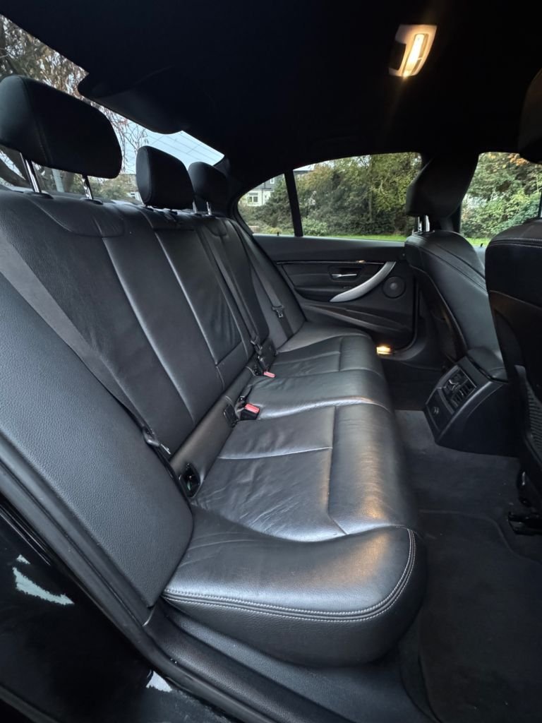 2018 BMW 3 Series 320i xDrive M Sport Shadow Edition 4dr Step Auto SALOON PETROL Automatic