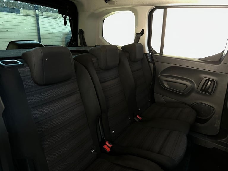 2022 Vauxhall Combo Life 1.5 Turbo D SE Euro 6 (s/s) 5dr (7 Seat) MPV Diesel Manual