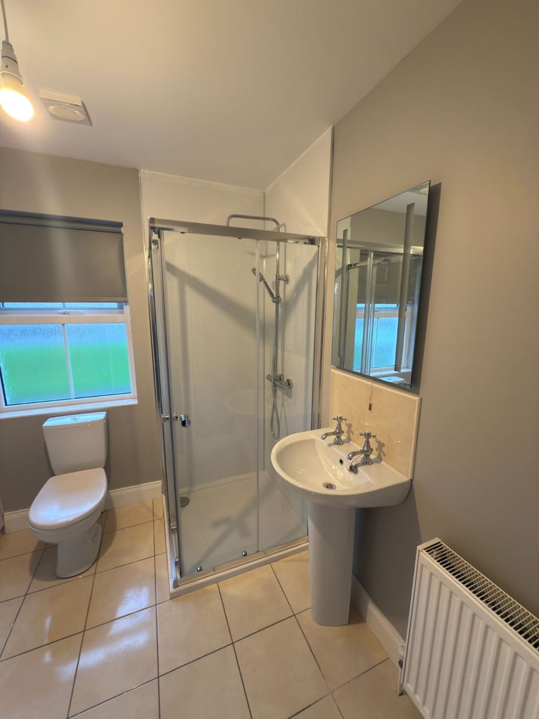 3 Bedroom Semi-Detached House to rent in Meigh