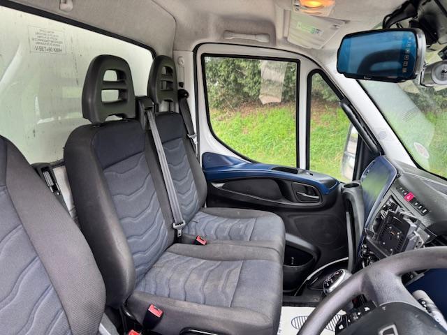 2019 19 Iveco Daily 72-180 Euro 6 HI-Matic 20ft box