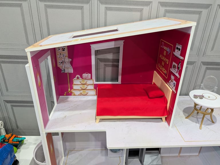  Rainbow High Townhouse