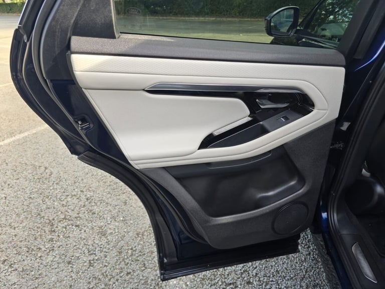 2022 Land Rover Range Rover Evoque 1.5 P300e 12.2kWh R-Dynamic S SUV 5dr Petrol Plug-in Hybrid Au...