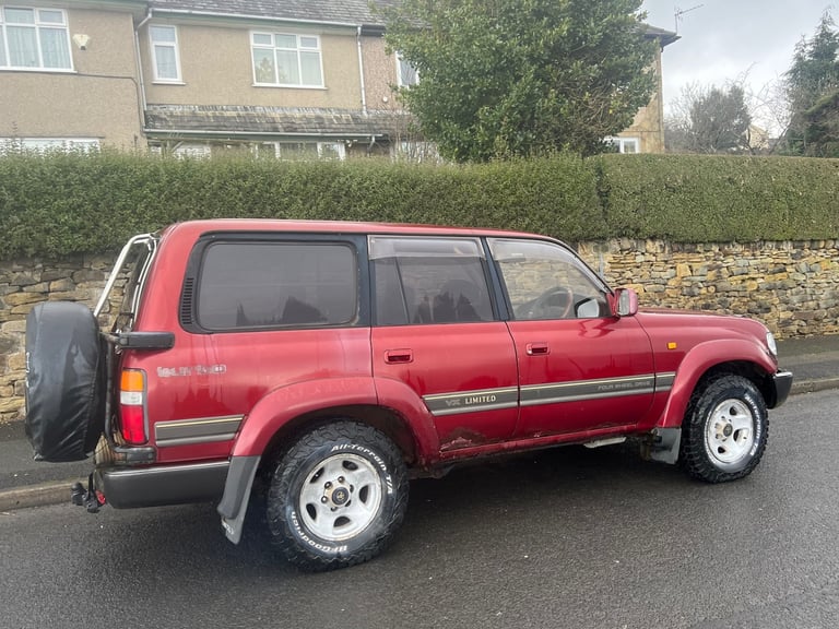 TOYOTA LAND CRUISER AMAZON VX LIMITED 4.2TD AUTO 4X4 RED