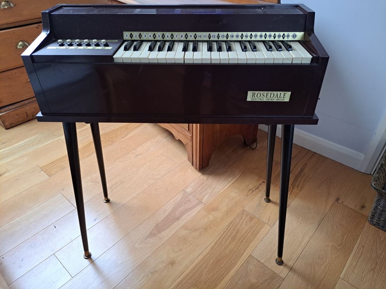 Vintage Rosedale 1222 Electric Chord Organ 