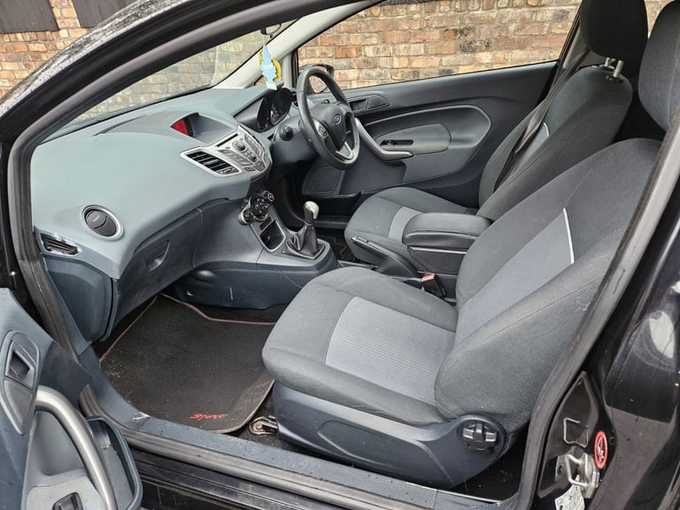 ford fiesta 2011 Edge black 1.2 petrol 