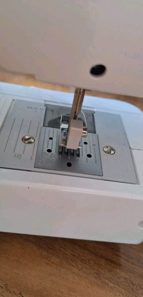 (Please Read the description)Brother sewing machine MODEL HC14