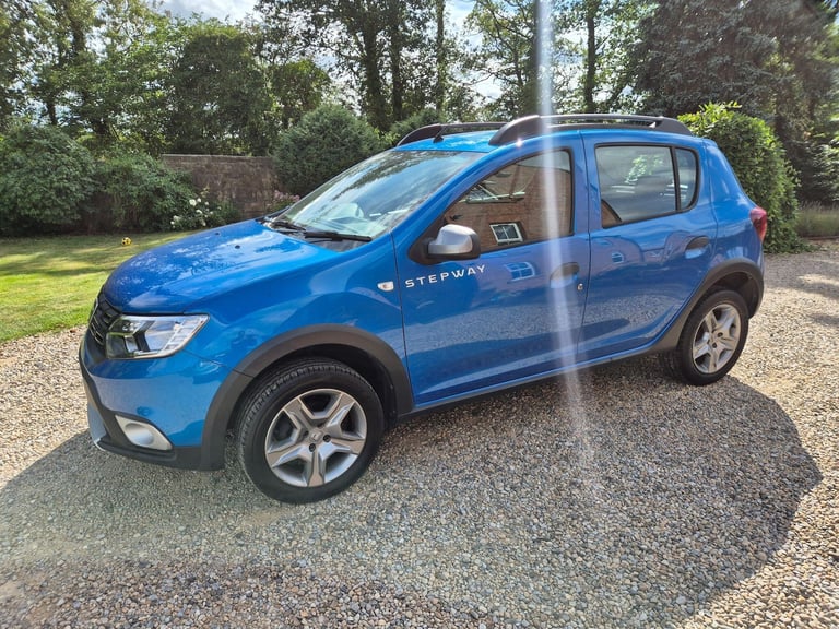 image for 2017 Dacia Sandero Stepway 0.9 TCe Laureate Euro 6 (s/s) 5dr HATCHBACK Petrol Manual