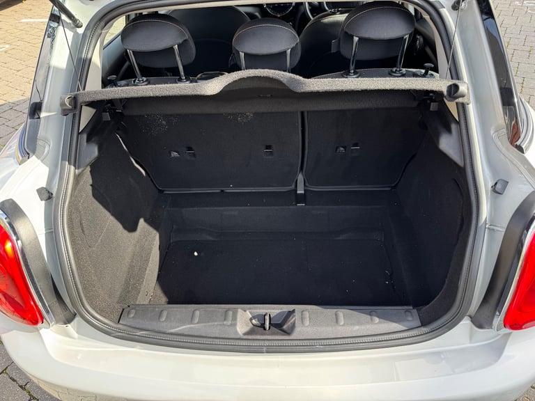 Mini, HATCHBACK, Hatchback, 2016, Manual, 1499 (cc), 5 doors