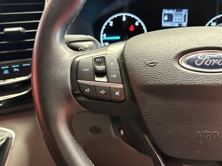 2022 Ford Transit Custom 2.0 EcoBlue 130ps Low Roof D/Cab Limited Van PANEL VAN DIESEL Manual