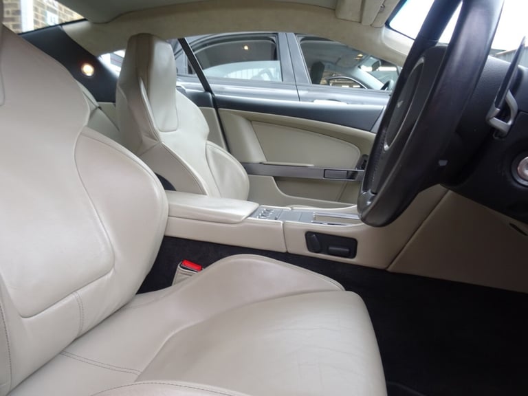 Aston Martin DB9 V12 Touchtronic Automatic *ULTRA LOW MILEAGE*ONLY 32000 MILES*