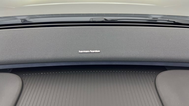 2025 Volvo EX30 Plus, Single Motor Extended Range, Electric Estate Electric Automatic