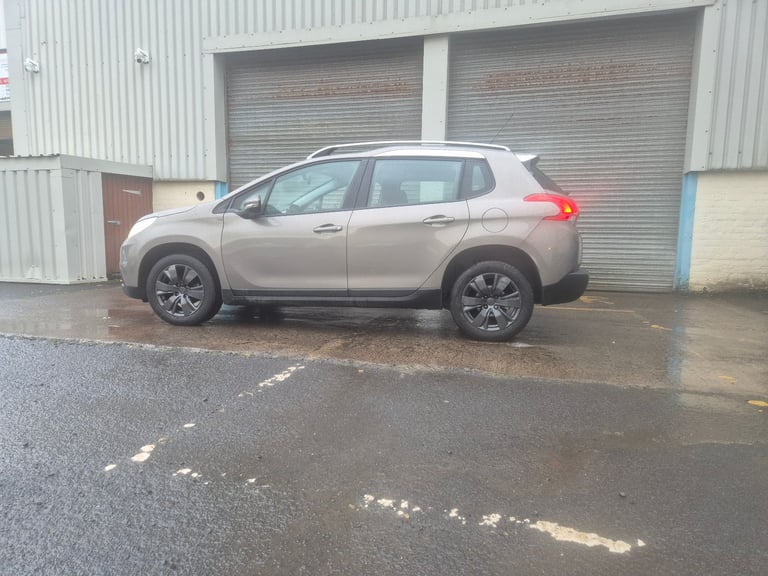 Peugeot, 2008, Hatchback, 2014, Manual, 1560 (cc), 5 doors