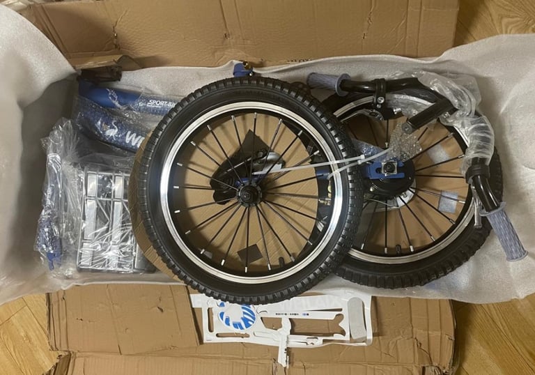 Brand New Kids' Bike for Ages 4-7 with Training Wheels and Basket – Unopened