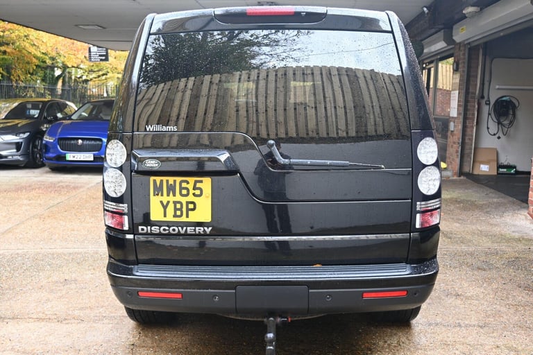 2016 Land Rover Discovery 4 3.0 SD V6 SE Auto 4WD 5dr PANEL VAN Diesel Automatic