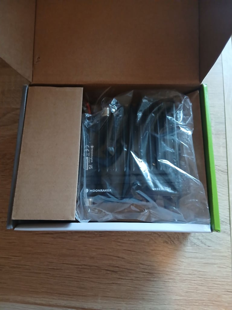 C.B. TRANSCEIVER RADIO