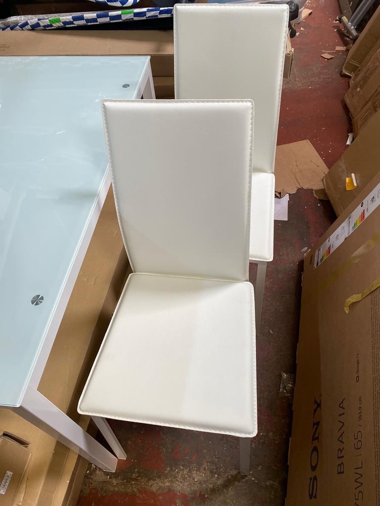 Lido White Dining Table & 4 White Chairs