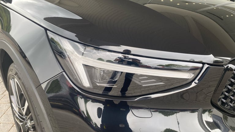 2024 Volvo XC40 2.0 B3P Ultra Dark 5dr Auto ESTATE PETROL Automatic