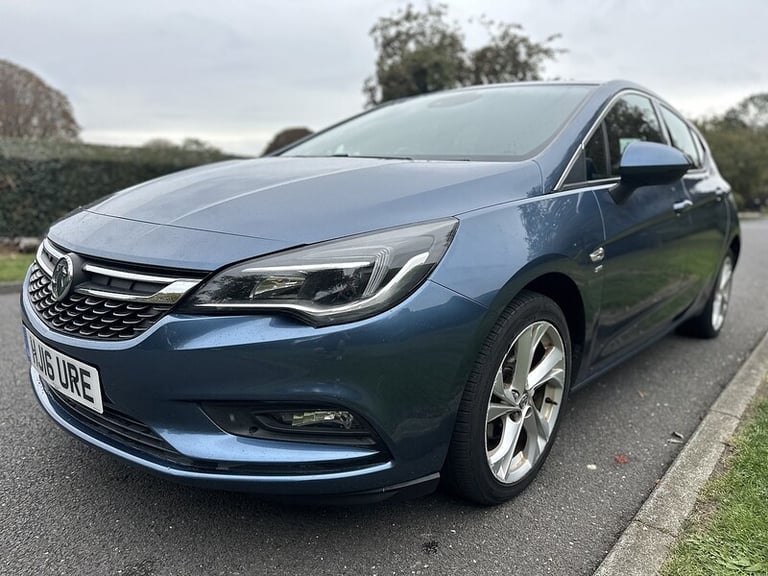 2016 Vauxhall Astra i SRi Hatchback Petrol Manual