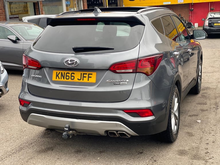 2016 Hyundai Santa Fe 2.2 CRDi Blue Drive Premium SE Auto 4WD Euro 6 (s/s) 5dr (7 Seat) ESTATE Di...