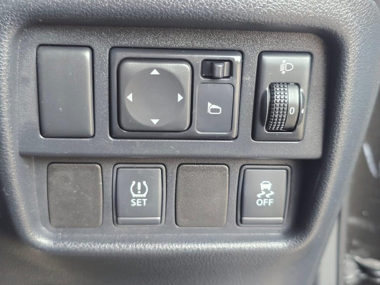 2014 Nissan Juke 1.6 Acenta Premium SUV 5dr Petrol XTRON Euro 5 (117 ps) SUV Petrol Automatic