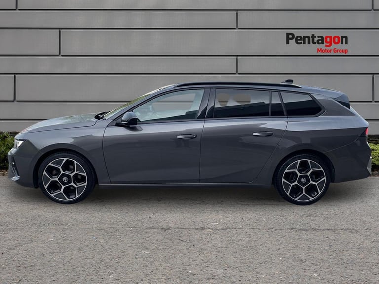  Vauxhall Astra Sports 1.2 Turbo Ultimate Sports Tourer 5dr Petrol Auto Euro 6
