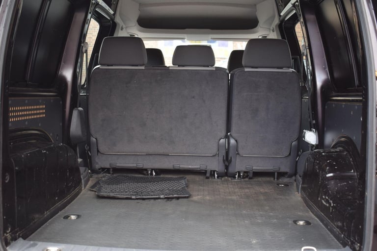 2013 Volkswagen Caddy Maxi 1.6 TDi C20 Maxi Life FWD 5dr (Window) MPV Diesel Manual