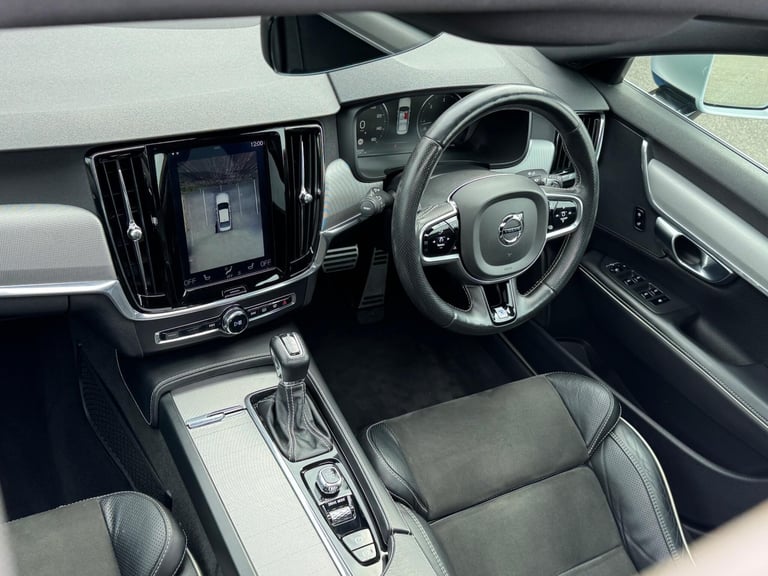 2018 Volvo S90 2.0 D5 PowerPulse R-Design Auto AWD Euro 6 (s/s) 4dr SALOON Diesel Automatic