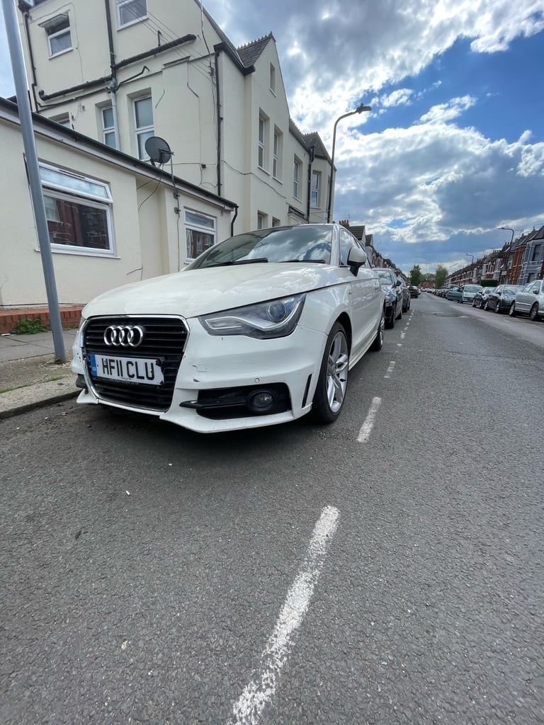 Audi, A1, Hatchback, 2011, Semi-Auto, 1390 (cc), 3 doors