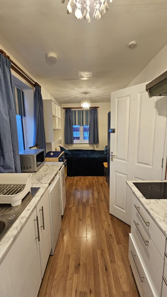 Charming Studio Flat in South Harrow – All Bills Included!