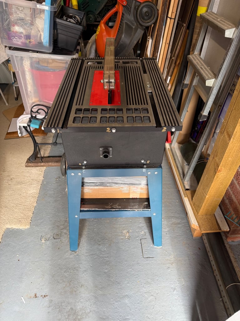 image for SIP 10” Table Saw with stand 