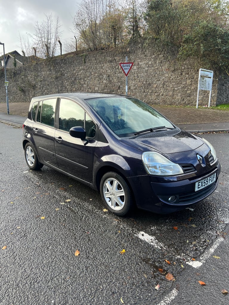 8 CARS FOR SALE - RUN DRIVE MOT 