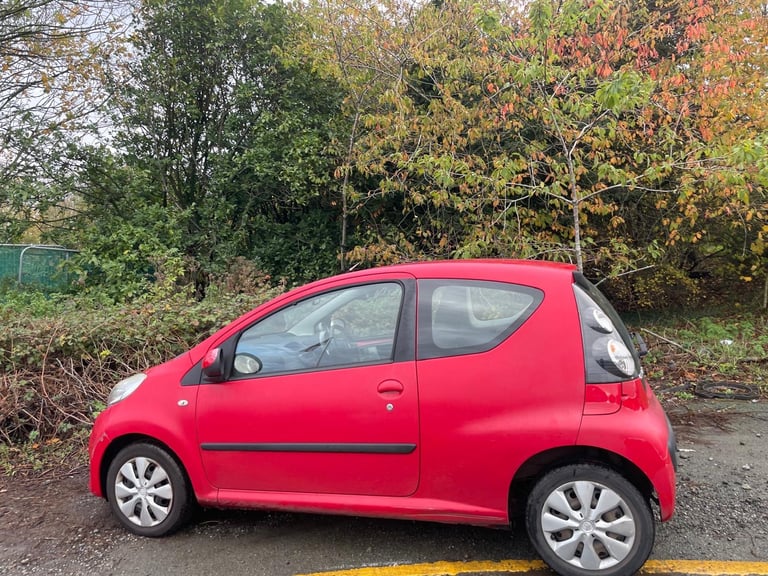 CITROEN C1 1.0 VTR 09 REG RED 3 DOOR MOT JANUARY 26TH 2026 TAX £20 LOW INSURANCE 60+MPG