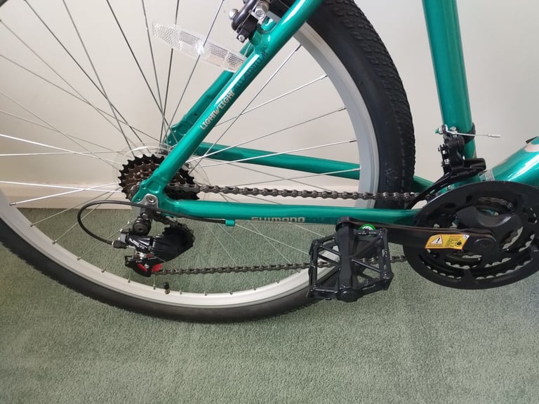 Brand New APOLLO COSMO Hybrid Bike - Unboxed Only. ** NO OFFERS **