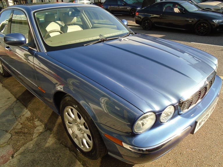 2005 Jaguar XJ XJ6 3.0 V6 4dr Auto SALOON Petrol Automatic