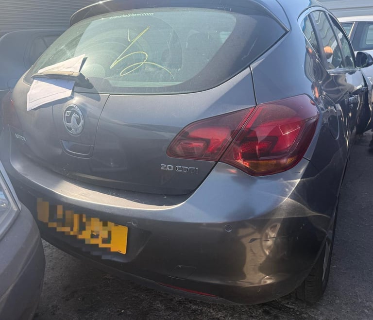 Breaking spare parts vauxhall astra j mk6 2.0